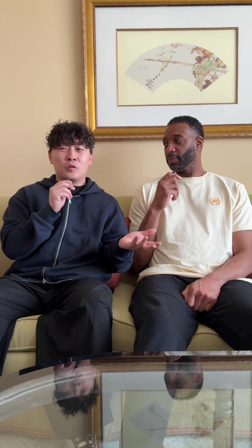 小伙子你真勇啊，在麥迪面前“那個(gè)，那個(gè)”的